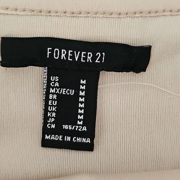 Forever 21 - Picture 4 of 5